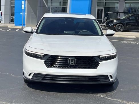 Used 2024 Honda Accord EX image 2