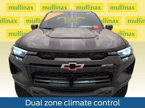 Used 2025 Chevrolet Colorado ZR2 w/ Technology Package image 15