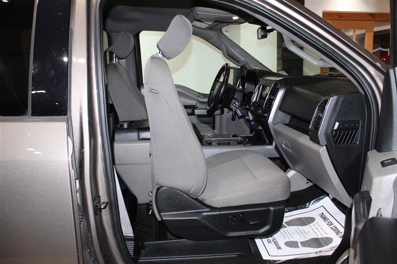 Used 2019 Ford F150 XLT w/ Equipment Group 302A Luxury AWD/4WD image 28