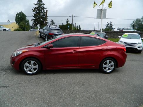 Used 2013 Hyundai Elantra GLS FWD image 5