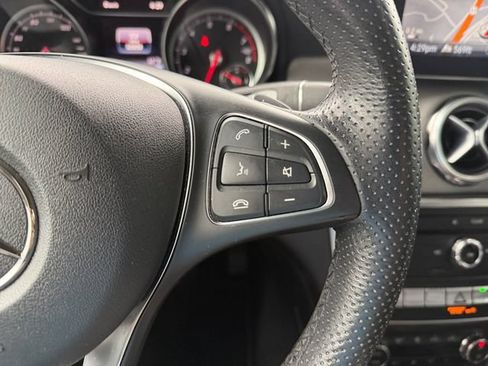 Used 2020 Mercedes-Benz GLA 250 4MATIC image 28
