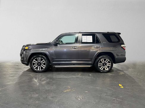 Used 2018 Toyota 4Runner Limited AWD/4WD image 6
