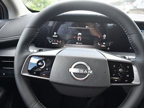 New 2025 Nissan Murano SV AWD/4WD image 11