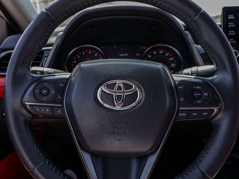 Used 2022 Toyota Camry XSE FWD image 24