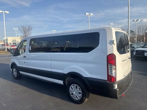 Used 2023 Ford Transit 350 XLT image 2