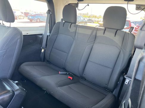 Used 2020 Jeep Wrangler Sport image 18
