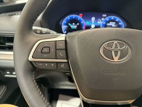 Used 2026 Toyota Grand Highlander Limited image 27