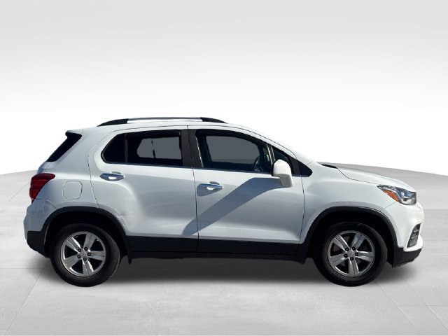 Used 2020 Chevrolet Trax LT w/ LT Convenience Package FWD image 8