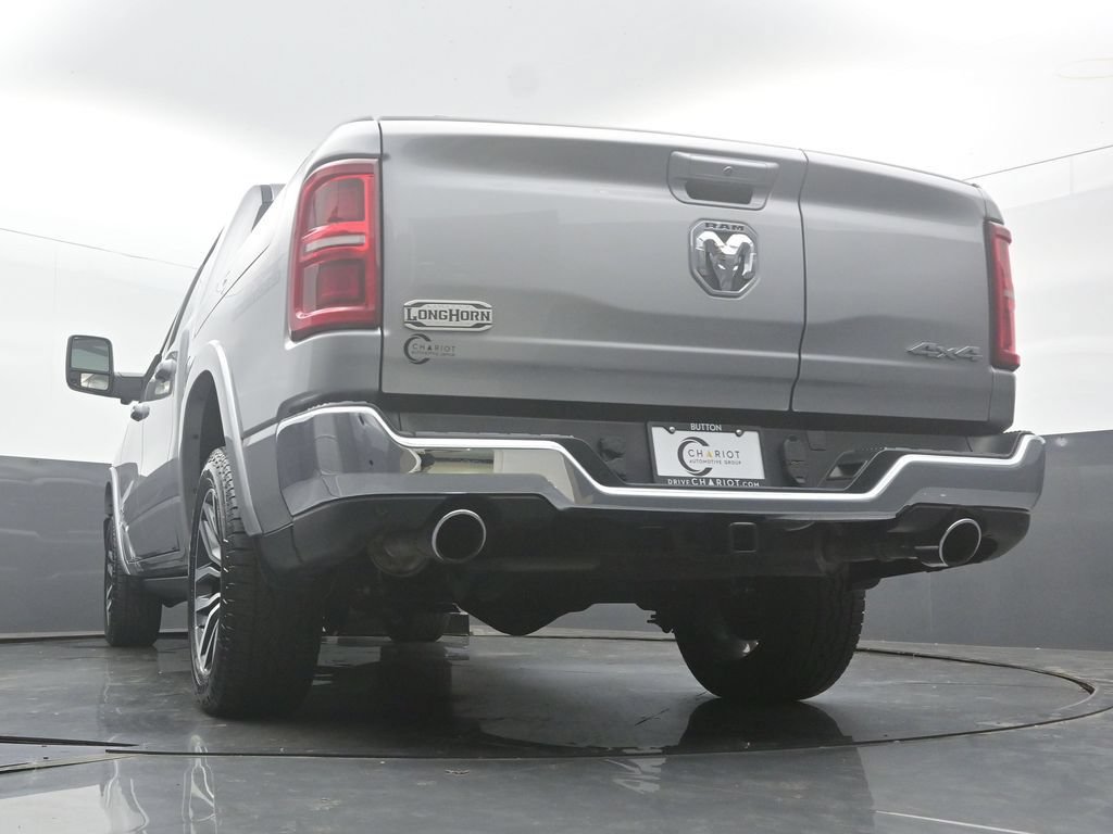 Used 2025 RAM 1500 Limited AWD/4WD image 56