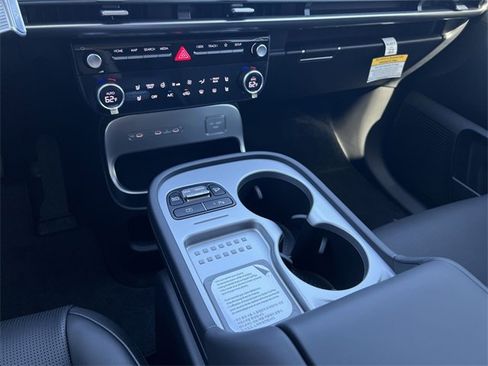 New 2026 Hyundai Ioniq 9 SEL image 9