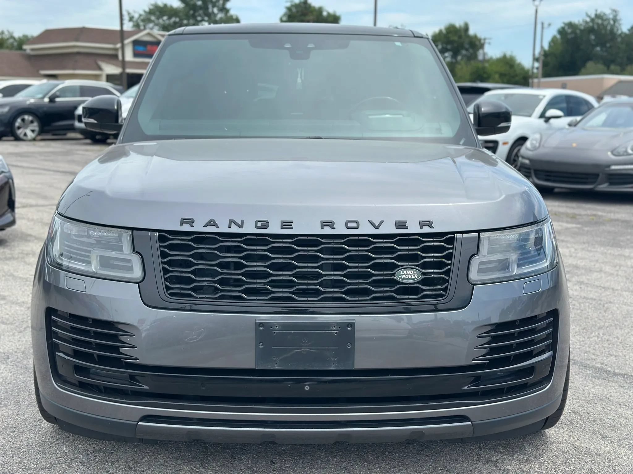 Used 2018 Land Rover Range Rover HSE AWD/4WD image 3
