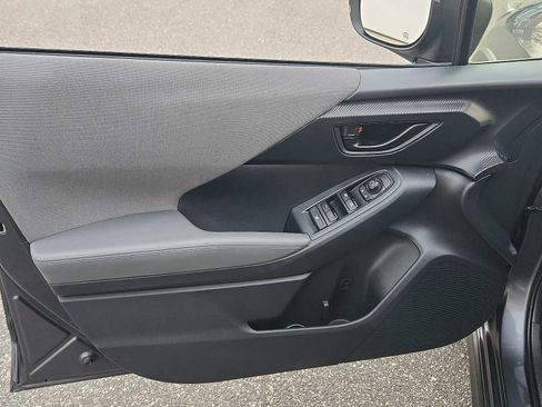 Used 2024 Subaru Crosstrek 2.0i Premium image 12