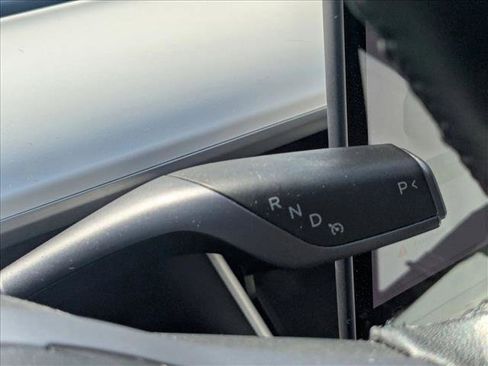 Used 2020 Tesla Model 3 Performance image 11