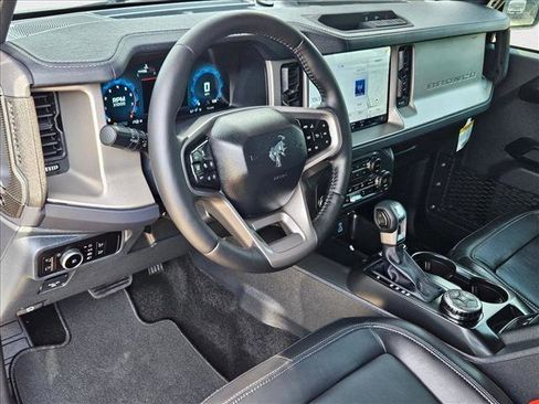 New 2025 Ford Bronco Outer Banks image 3