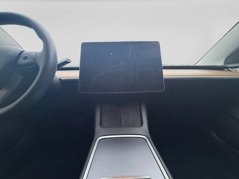 Used 2023 Tesla Model 3 Standard Range RWD image 11