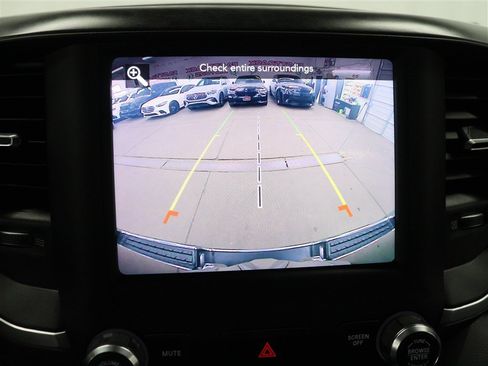Used 2020 RAM 1500 Big Horn AWD/4WD image 33