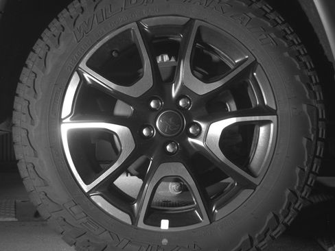 Used 2025 Jeep Compass Trailhawk image 15