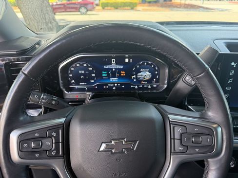 Used 2022 Chevrolet Silverado 1500 RST RWD image 17