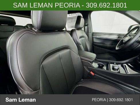 New 2025 Jeep Grand Cherokee Limited image 28