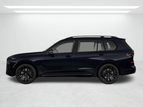 New 2026 BMW X7 M60i image 4