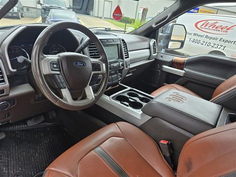 Used 2019 Ford F350 King Ranch w/ King Ranch Ultimate Package AWD/4WD image 12