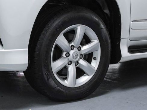 Used 2015 Lexus GX 460 image 50