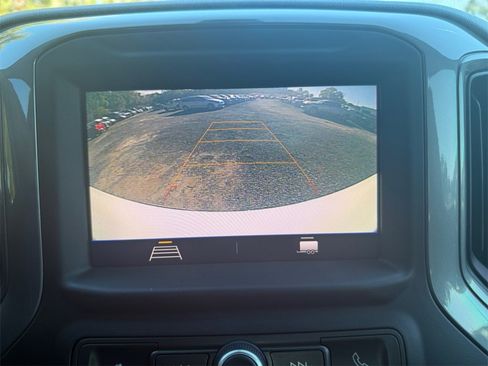 Used 2020 Chevrolet Silverado 1500 Custom w/ Custom Value Package image 32