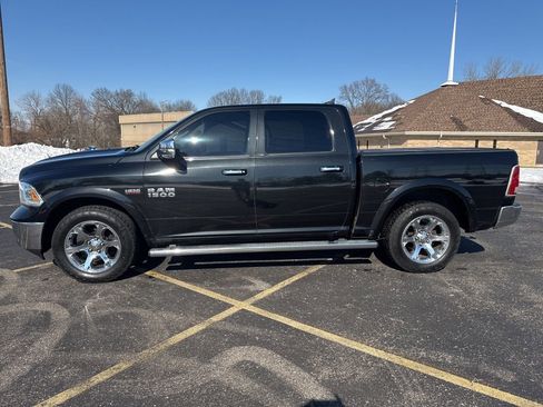 Used 2018 RAM 1500 Laramie w/ Convenience Group image 3