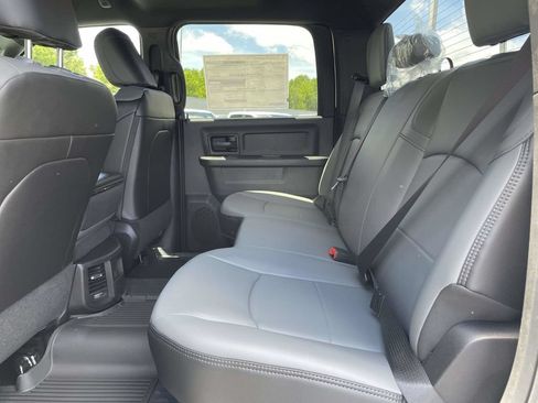 New 2026 RAM 2500 Tradesman w/ Chrome Appearance Group AWD/4WD image 19
