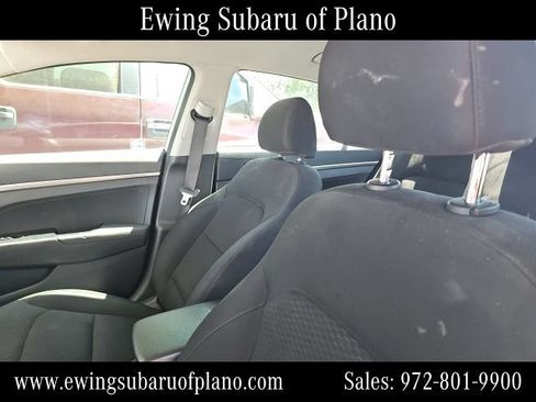 Used 2020 Hyundai Elantra SE w/ Cargo Package (C1) FWD image 6