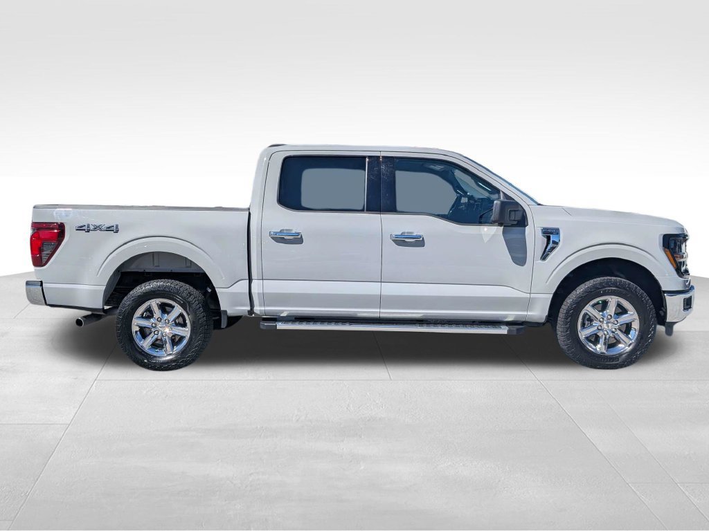 Used 2024 Ford F150 XLT AWD/4WD image 3