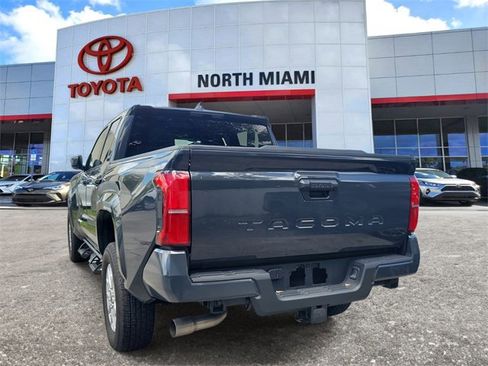 Used 2024 Toyota Tacoma TRD Sport image 3