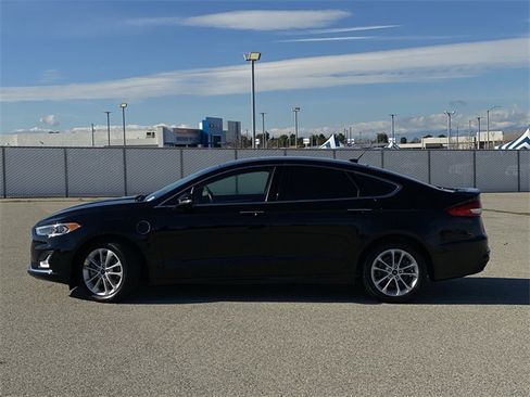 Used 2019 Ford Fusion Energi Titanium image 8