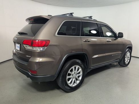 Used 2021 Jeep Grand Cherokee Laredo RWD image 7