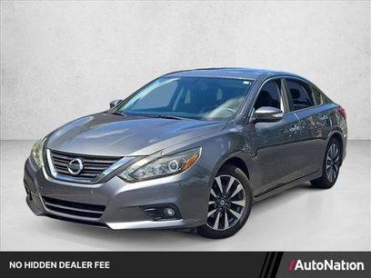 Used 2016 Nissan Altima 2.5 SL w/ 2.5 Technology w/LED Package
