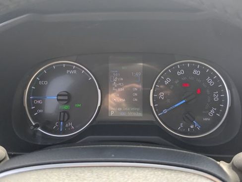 Used 2022 Toyota RAV4 XLE Premium AWD/4WD image 13