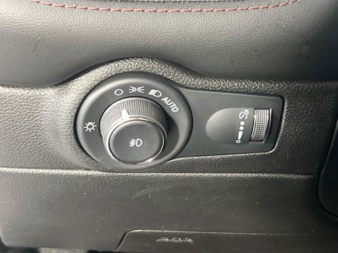 Used 2022 Dodge Durango R/T w/ Blacktop Package image 10