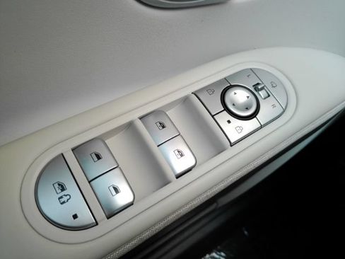 Used 2023 Hyundai Ioniq 5 SEL RWD image 35