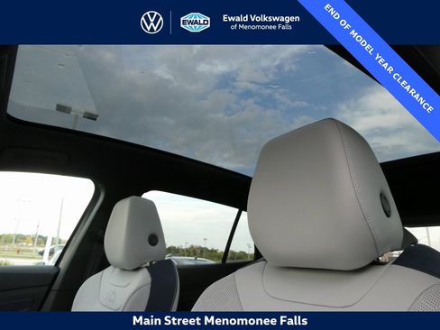 New 2025 Volkswagen ID.4 Pro S image 31