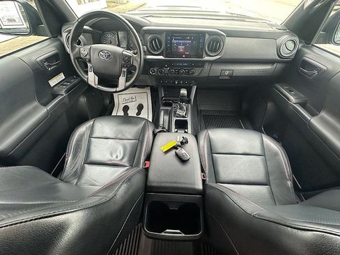 Certified 2019 Toyota Tacoma TRD Pro image 18