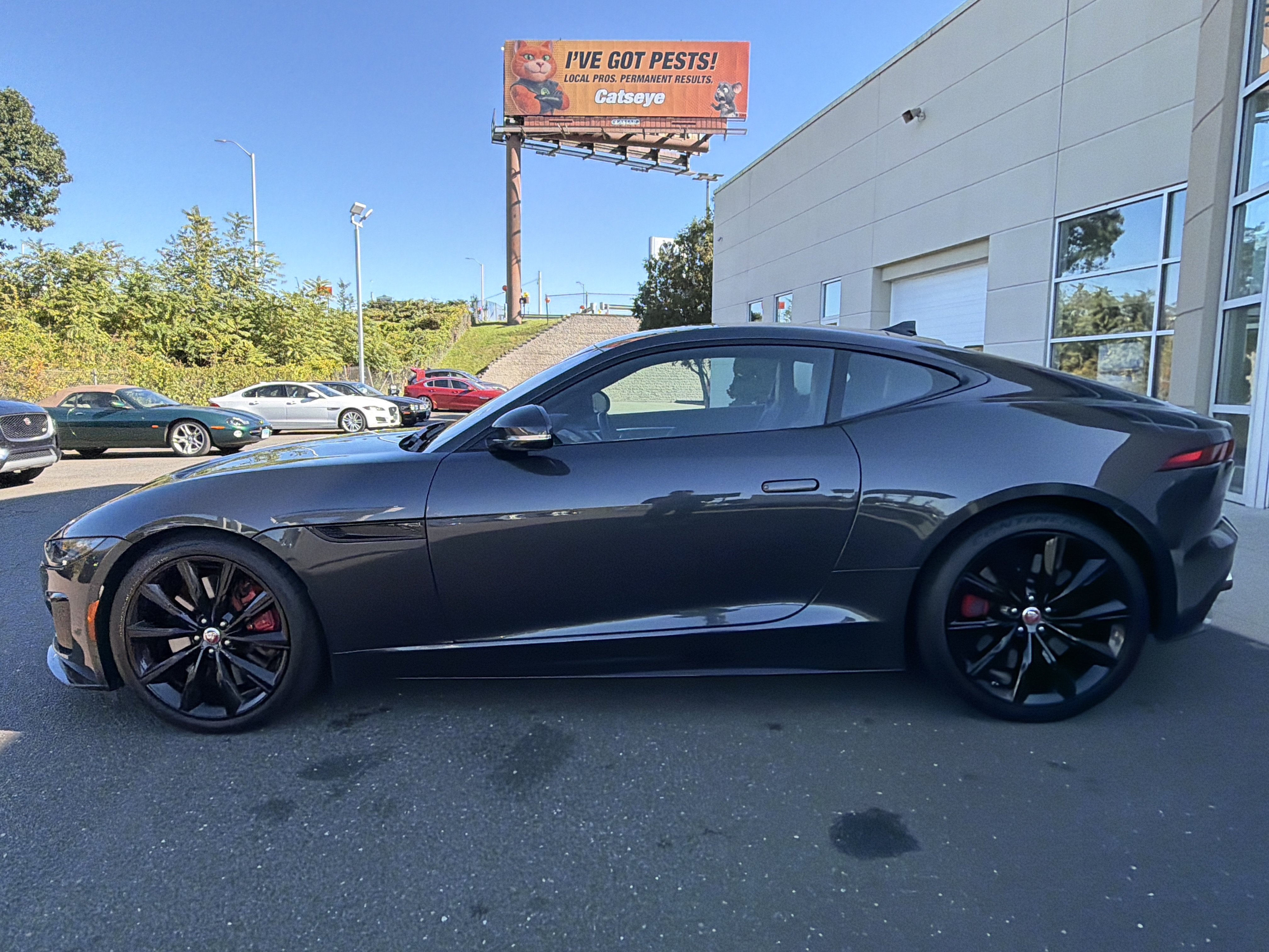 Used 2021 Jaguar F-TYPE R AWD/4WD image 7