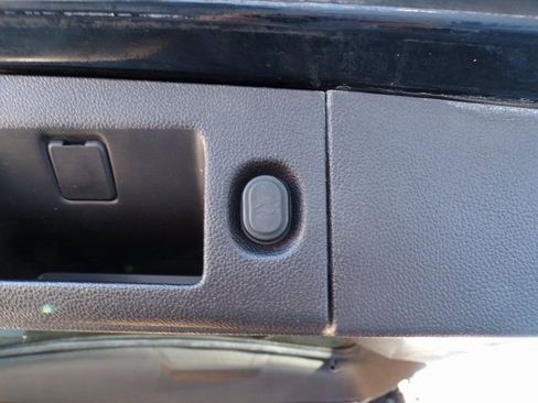 Used 2016 GMC Yukon XL Denali w/ Open Road Package image 9