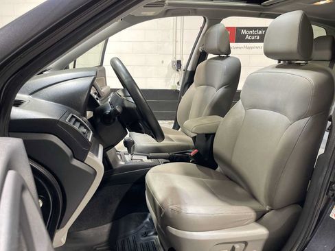 Used 2016 Subaru Forester 2.5i Limited AWD/4WD image 11