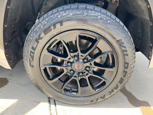 Used 2022 Toyota Tundra SR5 RWD image 7