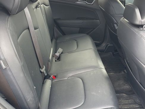 Used 2025 Kia Sportage EX w/ EX Premium Package image 13