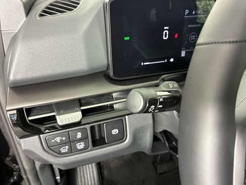 New 2026 Kia Sportage EX w/ EX Panoramic Sunroof Package image 21