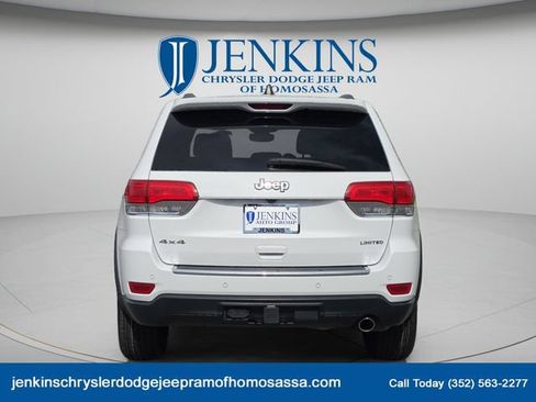 Used 2018 Jeep Grand Cherokee Limited AWD/4WD image 6