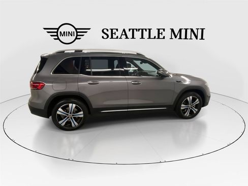 Used 2022 Mercedes-Benz EQB 350 4MATIC image 12