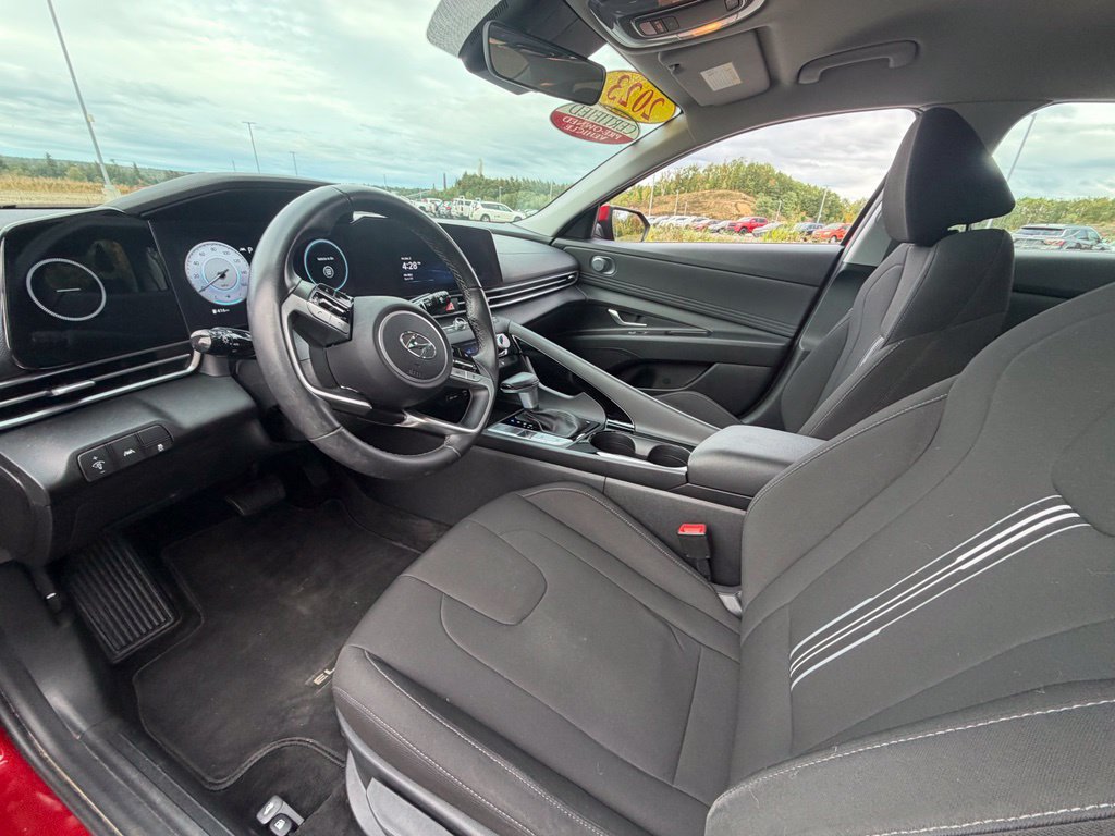 Used 2023 Hyundai Elantra SEL w/ Convenience Package FWD image 6