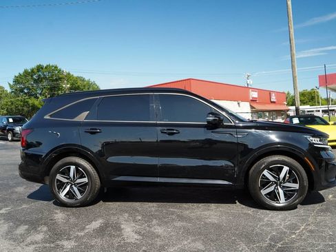 Used 2022 Kia Sorento S w/ Panoramic Sunroof Package FWD image 2
